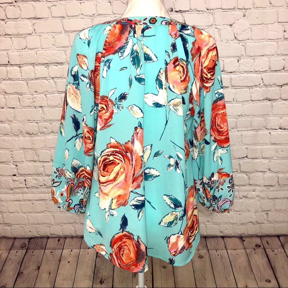 Multicolored Flowy Top, Size Medium - Picture 2 of 4